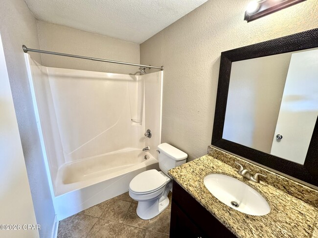 Building Photo - 2523 Johnson Dr