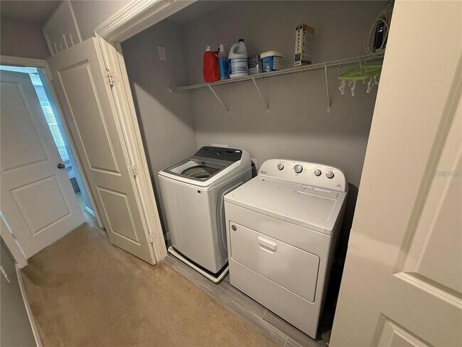 Building Photo - 5151 Adelaide Dr