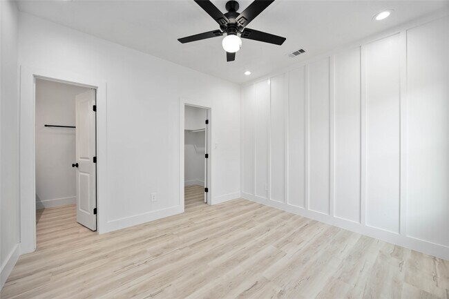 Building Photo - 5605 Tommye St