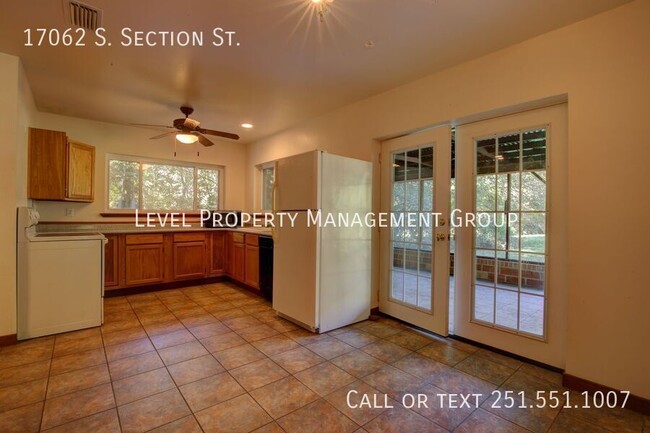 Building Photo - 2 BD/ 2 BTH in Fairhope