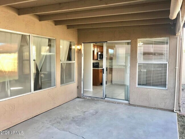 Building Photo - 3946 W Camino Del Rio