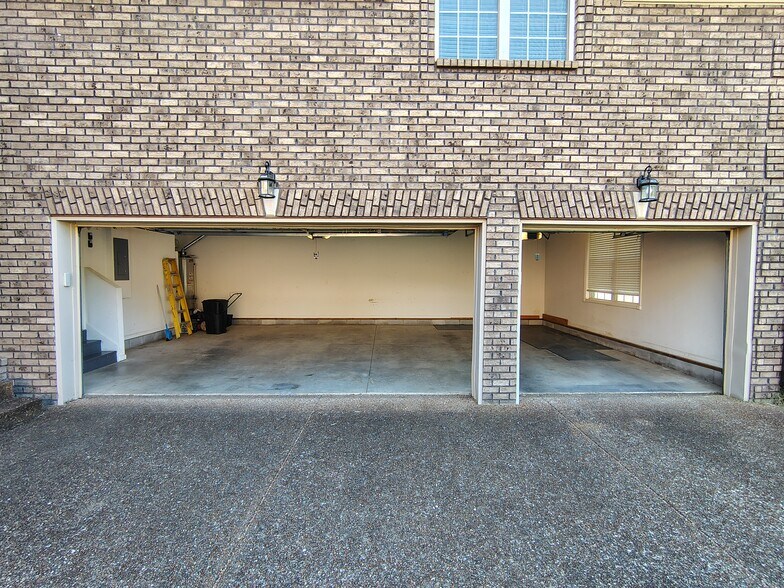 Building Photo - 110 Ruland Cir