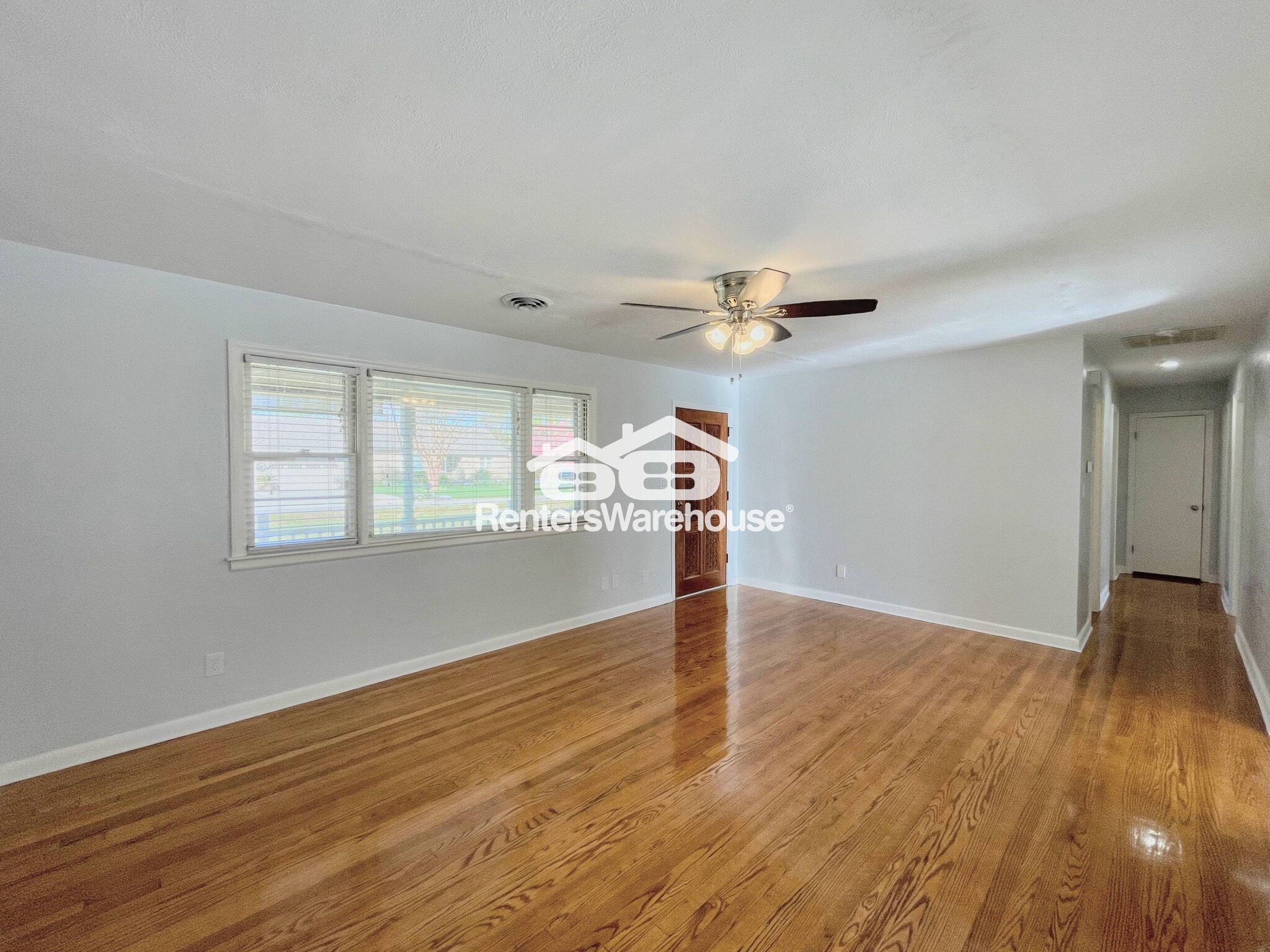 Building Photo - 712 Woodstock Rd