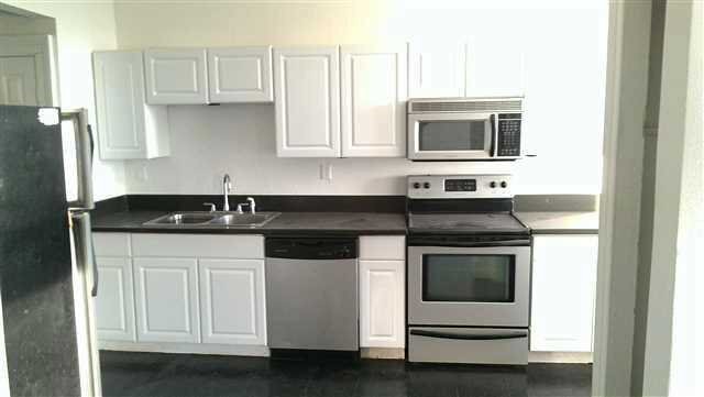 Building Photo - 304 Main St