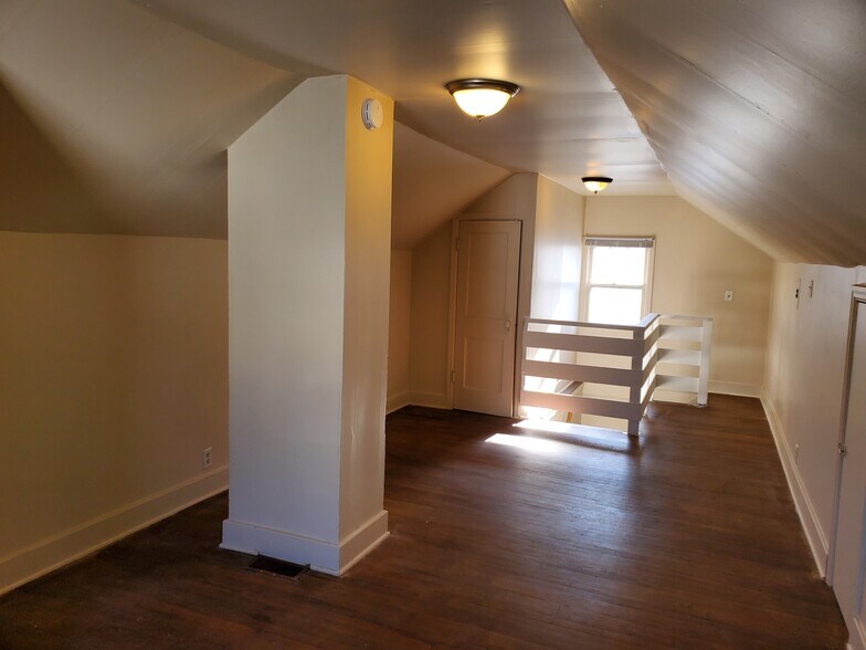 Building Photo - 3316 N 45th St