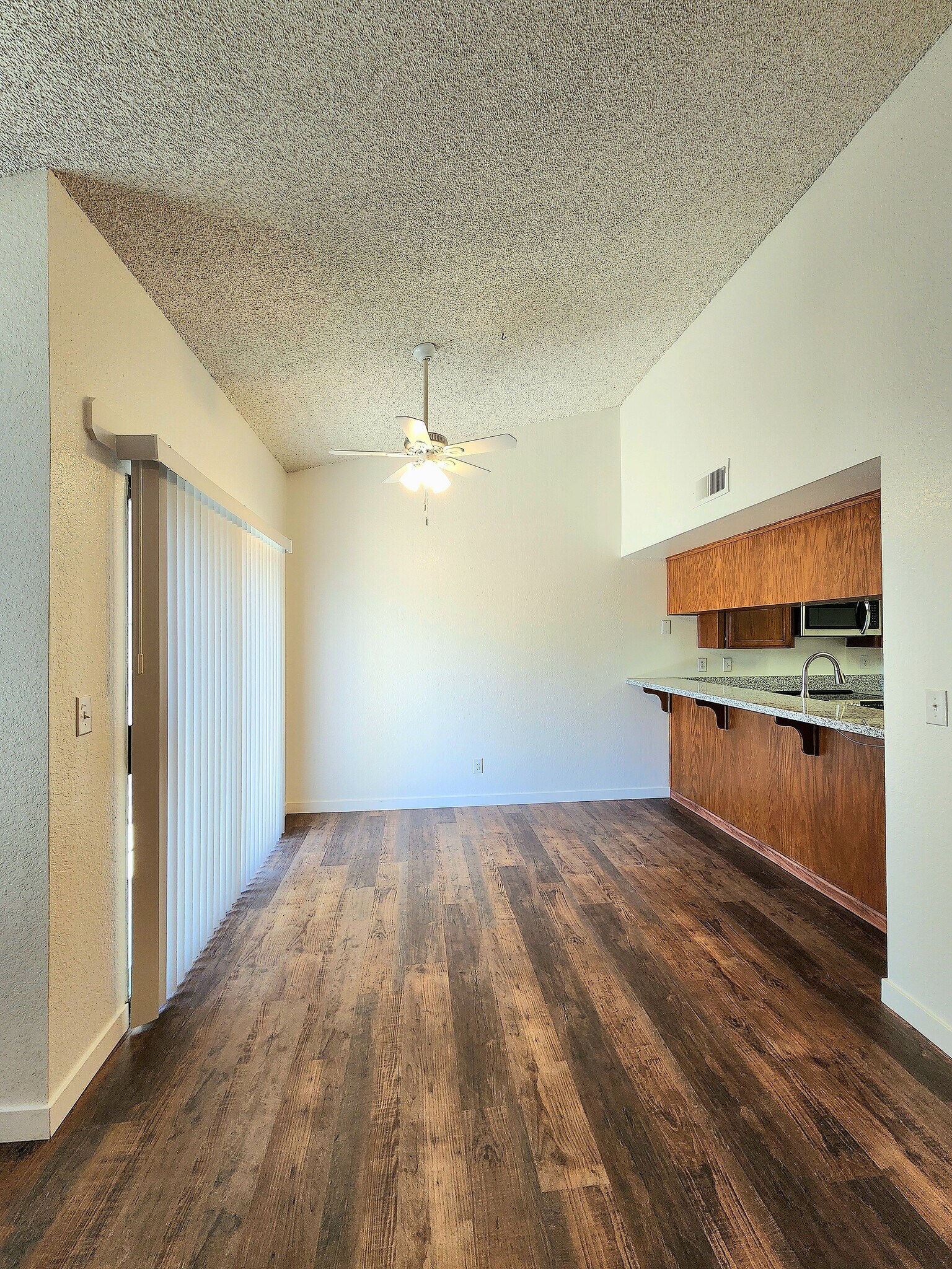 Dining Area - 4617 N Charles Ave