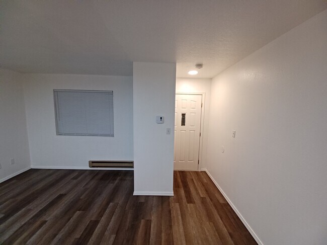 Building Photo - 27736 US-64