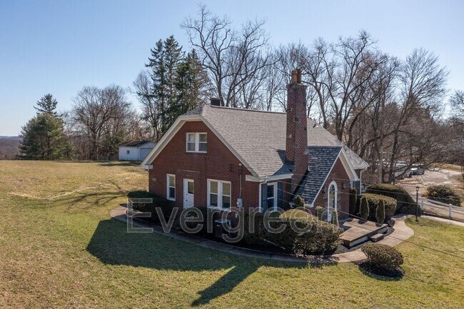 Building Photo - 2699 Conway Wallrose Rd