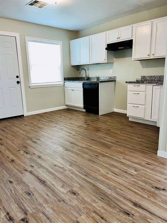 Building Photo - 2726 Stallings Dr