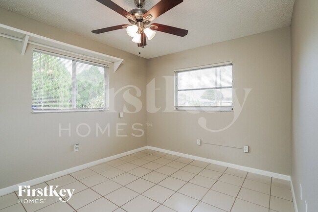 Building Photo - 1307 SE 45th St