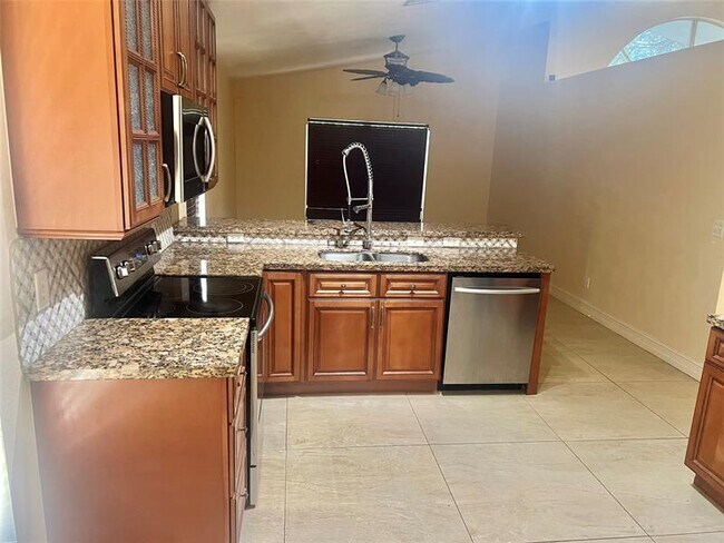 Building Photo - 2036 NW 183rd Cir