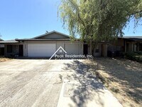 Building Photo - 2bd/2ba Rancho Cordova Updated Duplex With 1 Car Garage!