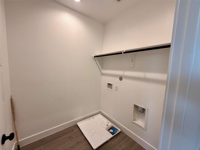 Building Photo - 12946 Rio Mariano Ln