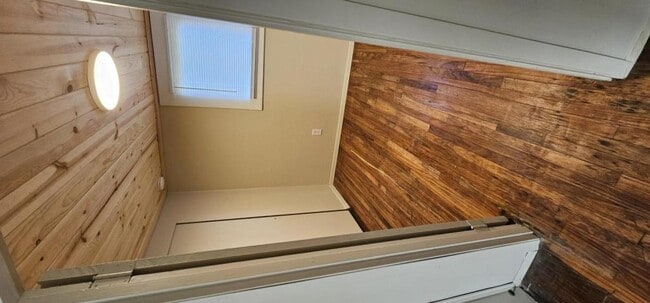 Building Photo - 1641 Bishop Rd SW