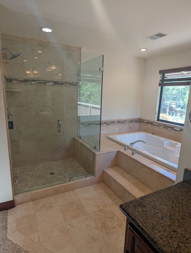 Building Photo - Luxury 5 Bedroom Home in Palo Verde Ranch