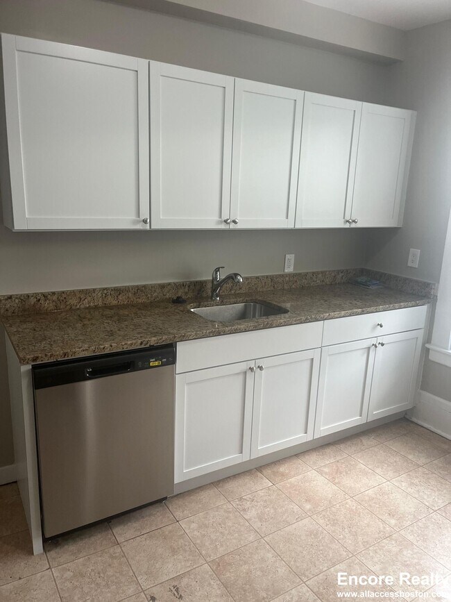 Building Photo - 186 Bowdoin St