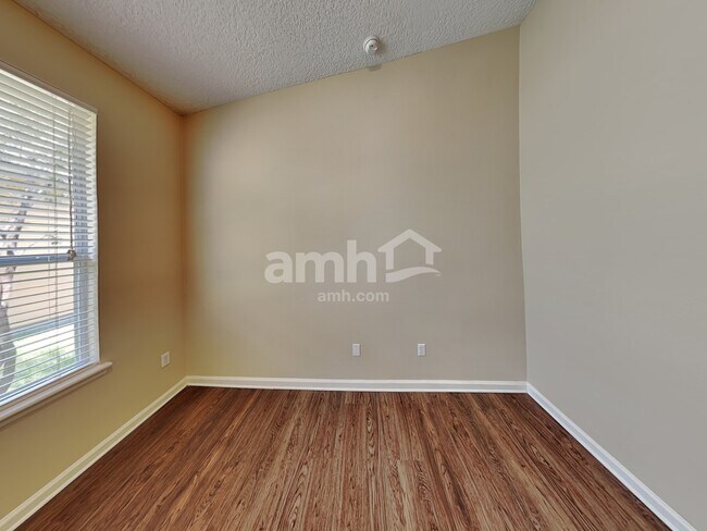 Building Photo - 3028 Atherley Rd