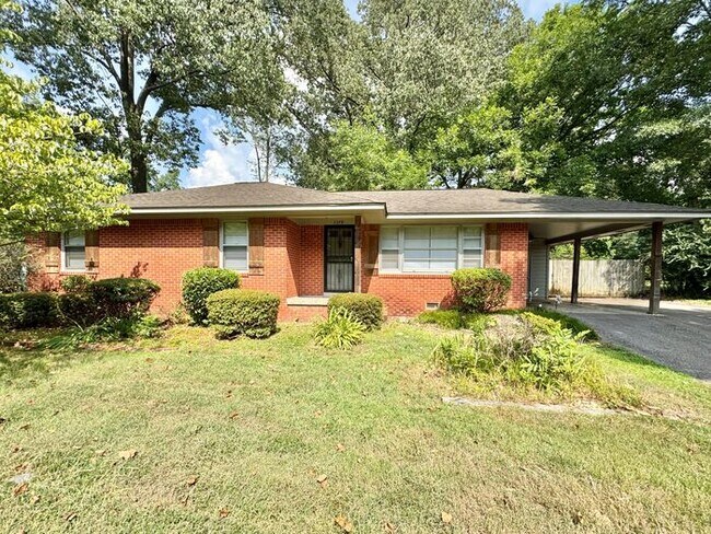 Primary Photo - 3078 Chaucer Ln