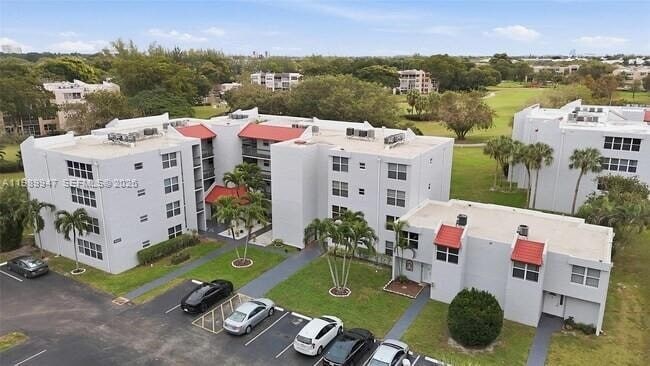 Building Photo - 9421 Evergreen Pl