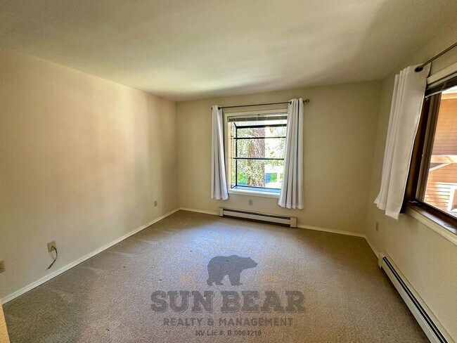 Building Photo - 2 Bedroom Condo with garage in McCloud! Wa...
