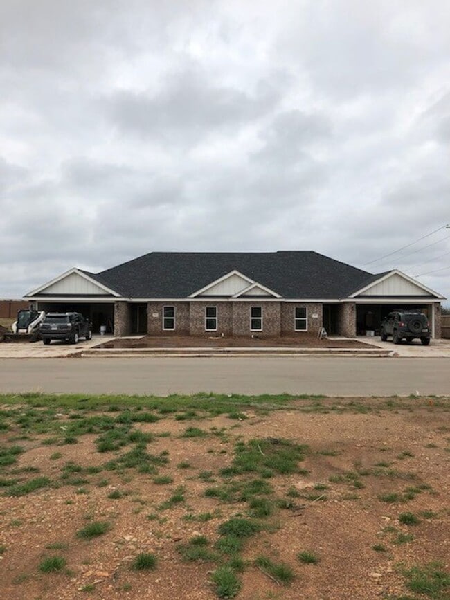Building Photo - 7304 Mountain View Rd