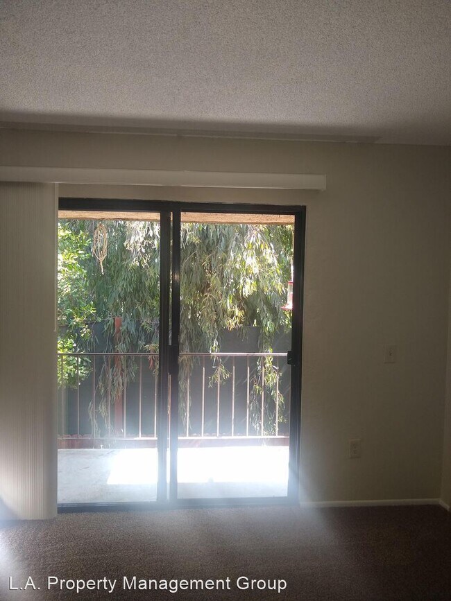 Building Photo - 23901 Los Rosas St