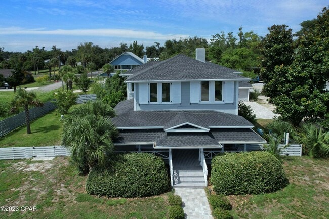 Building Photo - 2316 W Beach Dr