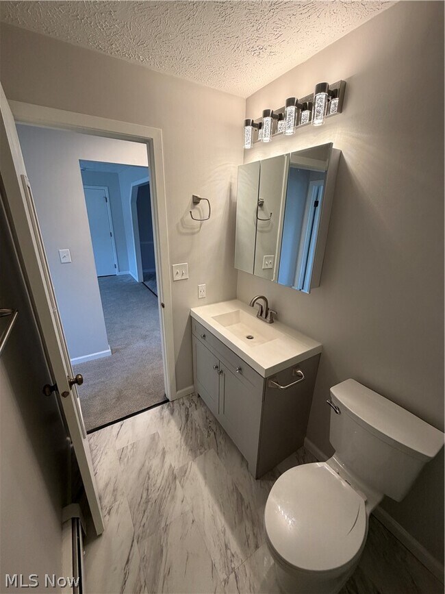 Building Photo - 118 Carter Cir