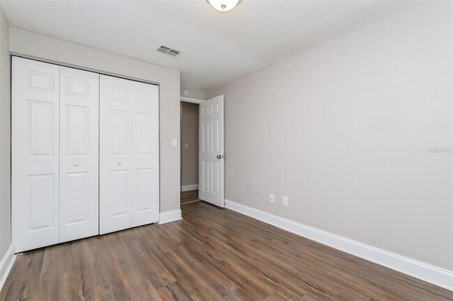 Building Photo - 12217 Hidden Brook Dr