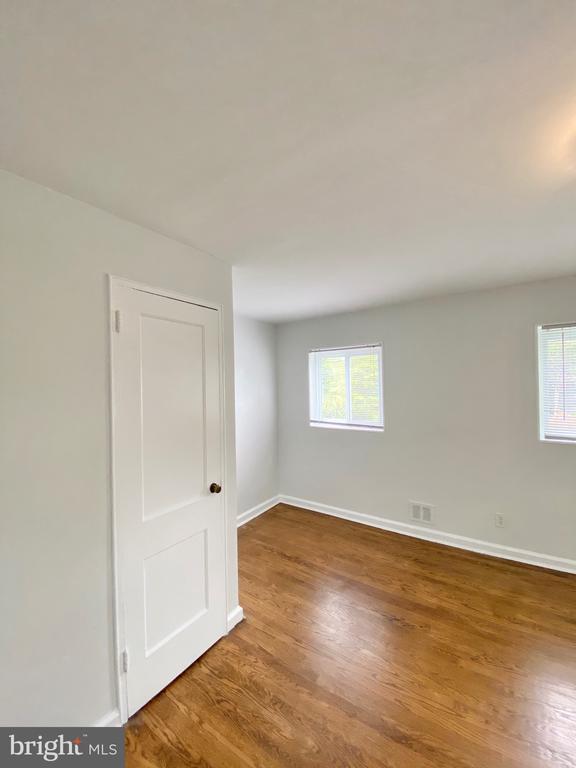 Building Photo - 41 E Windsor Ave