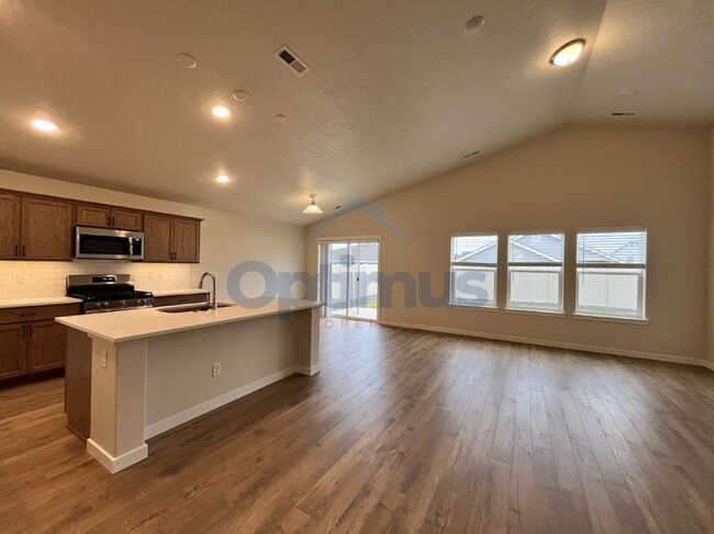 Building Photo - Beautiful 4-Bedroom Home in a Peaceful Nampa Community