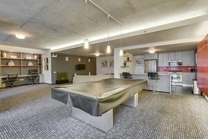 Building Photo - 659 W Randolph St