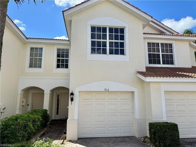 Building Photo - 912 Hampton Cir