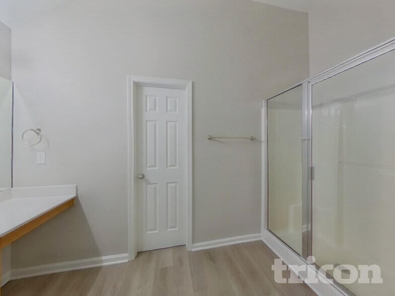 Building Photo - 3837 Parkers Fry