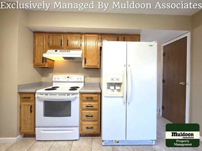 Building Photo - 5920 Kittery Dr