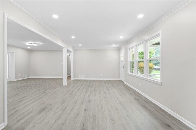 Building Photo - 4188 Fontana Ct