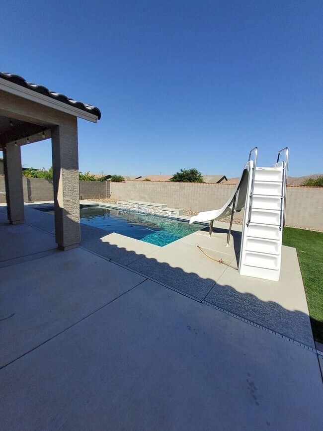 Building Photo - Litchfield Park Beauty COMING SOON