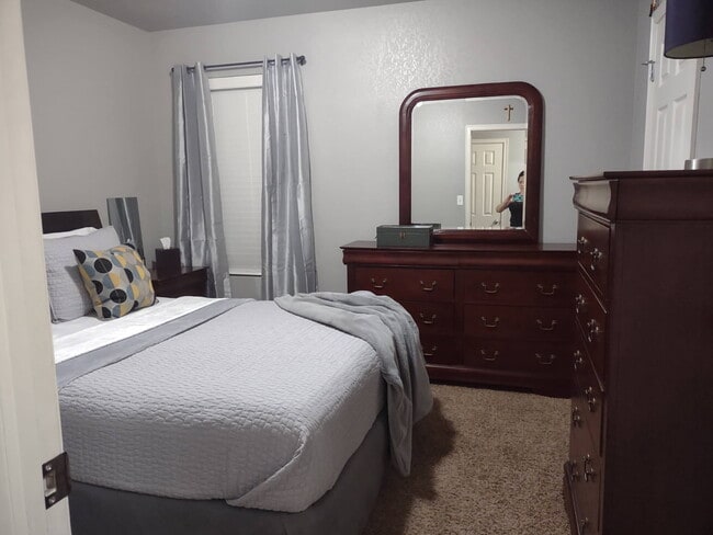 Building Photo - 10717 N 154th E Ave