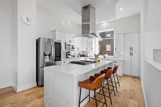 Building Photo - 1817 Elite Dr