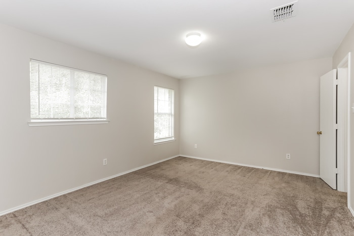 Building Photo - 6614 Jadaglen Dr
