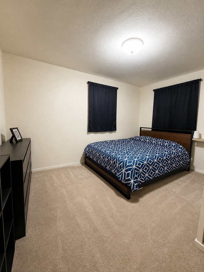 Building Photo - 3 bedroom 1.5 bathroom home for rent in Belleville