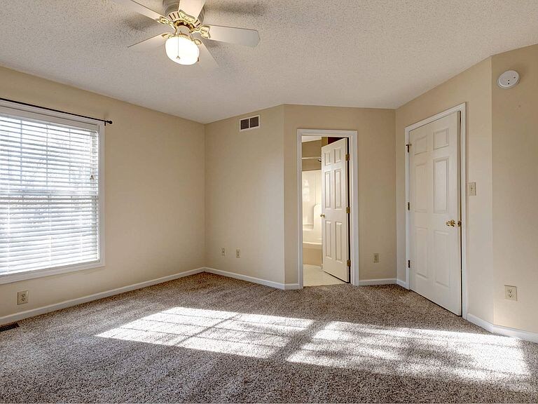 Building Photo - 805 E Sherwood Hills Dr