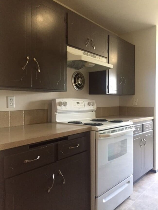 Interior Photo - Harbortown Apartments