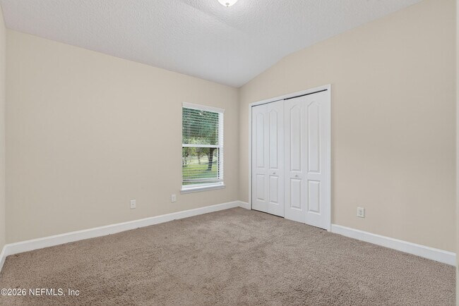 Building Photo - 222 Linda Lake Ln