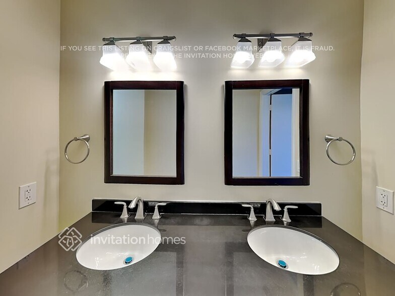 Building Photo - 6236 Lansdowne Cir