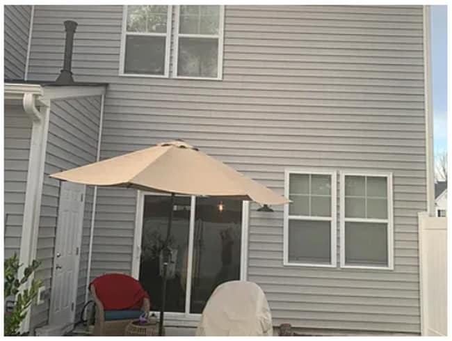 Building Photo - *END UNIT ROLESVILLE TOWNHOME*