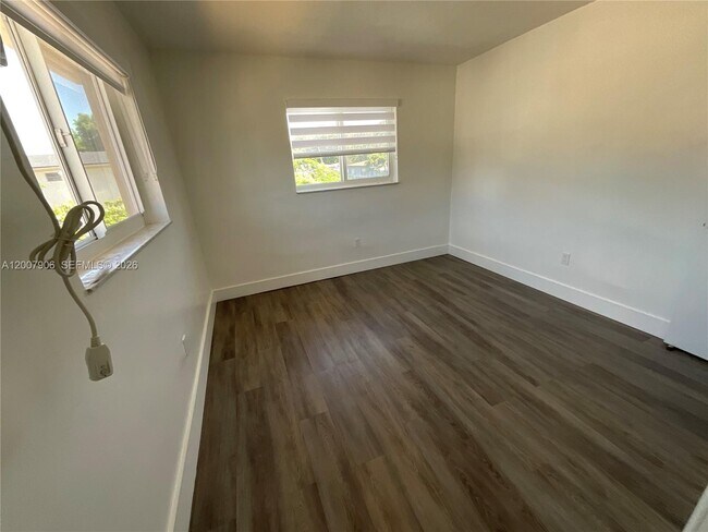 Building Photo - 1945 NW 29th St