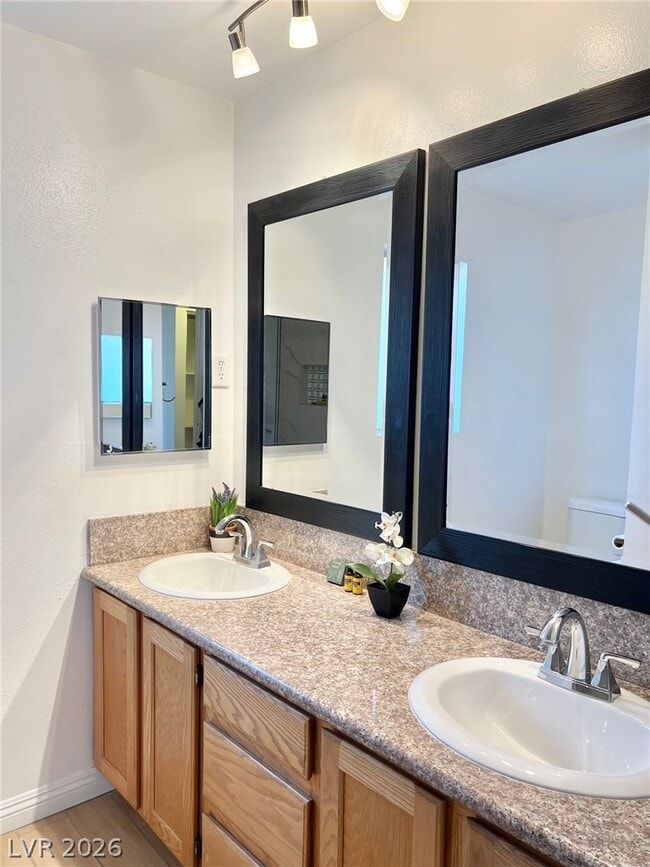 Building Photo - 428 S Beaumont St