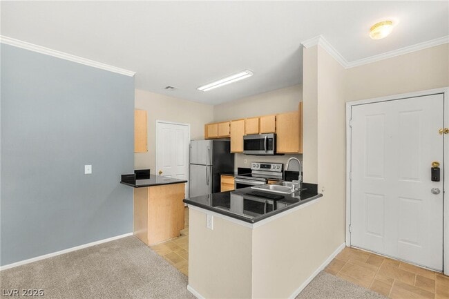 Building Photo - 2900 Sunridge Heights Pkwy