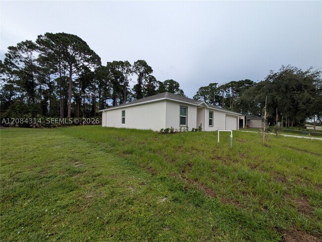 Building Photo - 1329 Biarritz St NW